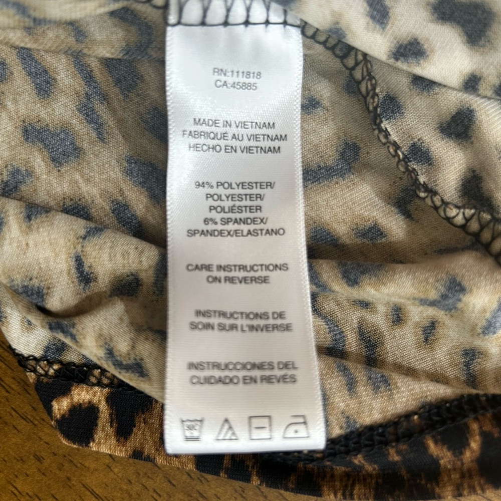 Michael Kors Women’s Dark Camel Leopard Print Wrap Dress size Medium - Picture 13 of 14